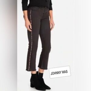 🔥NEW🔥 JOHNNY WAS size 27 The Cropped Baby Boot Aztec Embroidered Black Jeans NWT